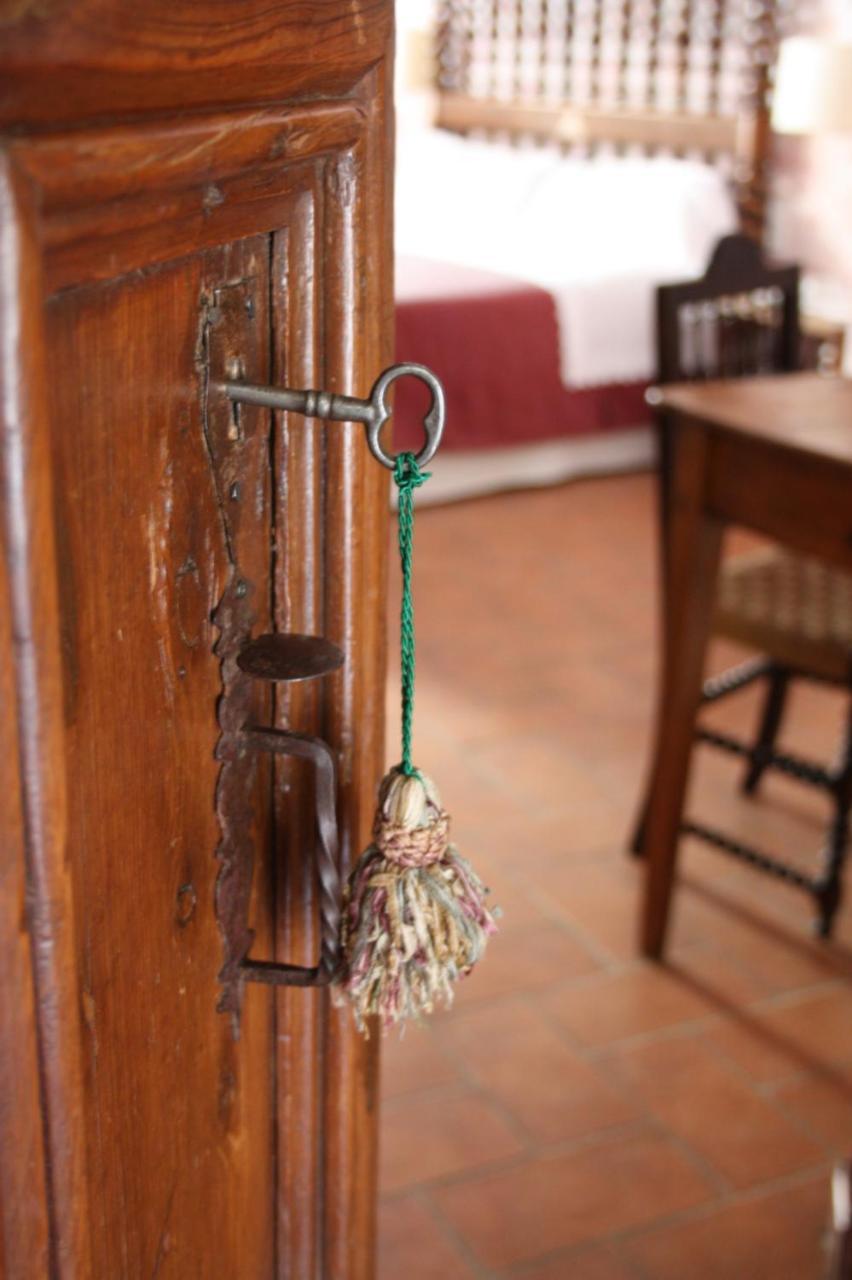 La Casa De Sebastian Guest House Valderrobres Exterior photo